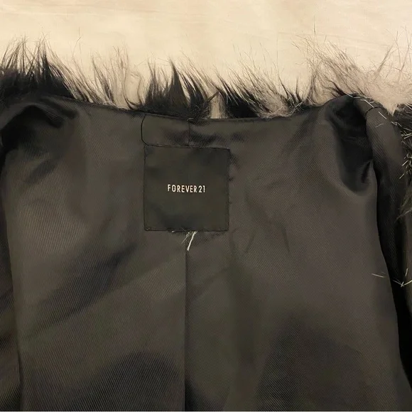 Forever 21 Faux Fur Jacket - Picture 5 of 5
